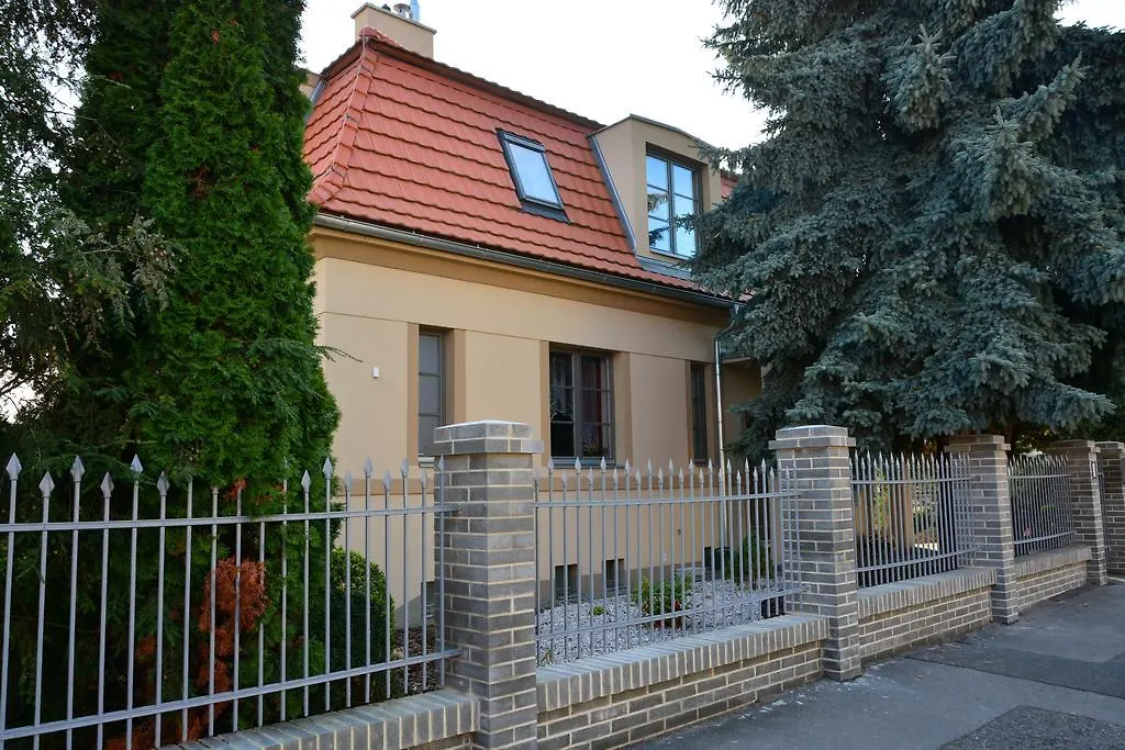 Vila Krocinka Prague Apartment